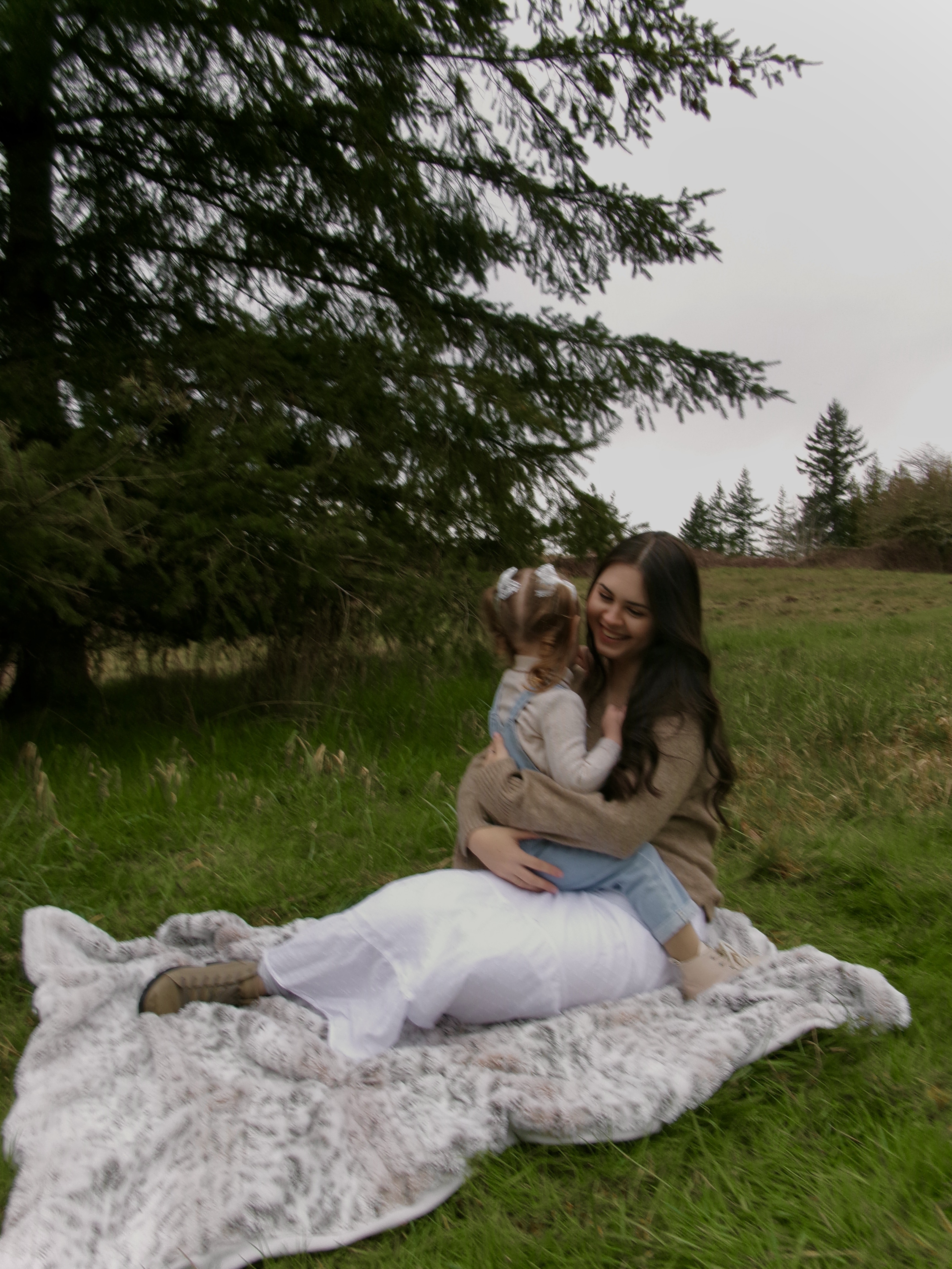 Natural light portrait with dreamy tones