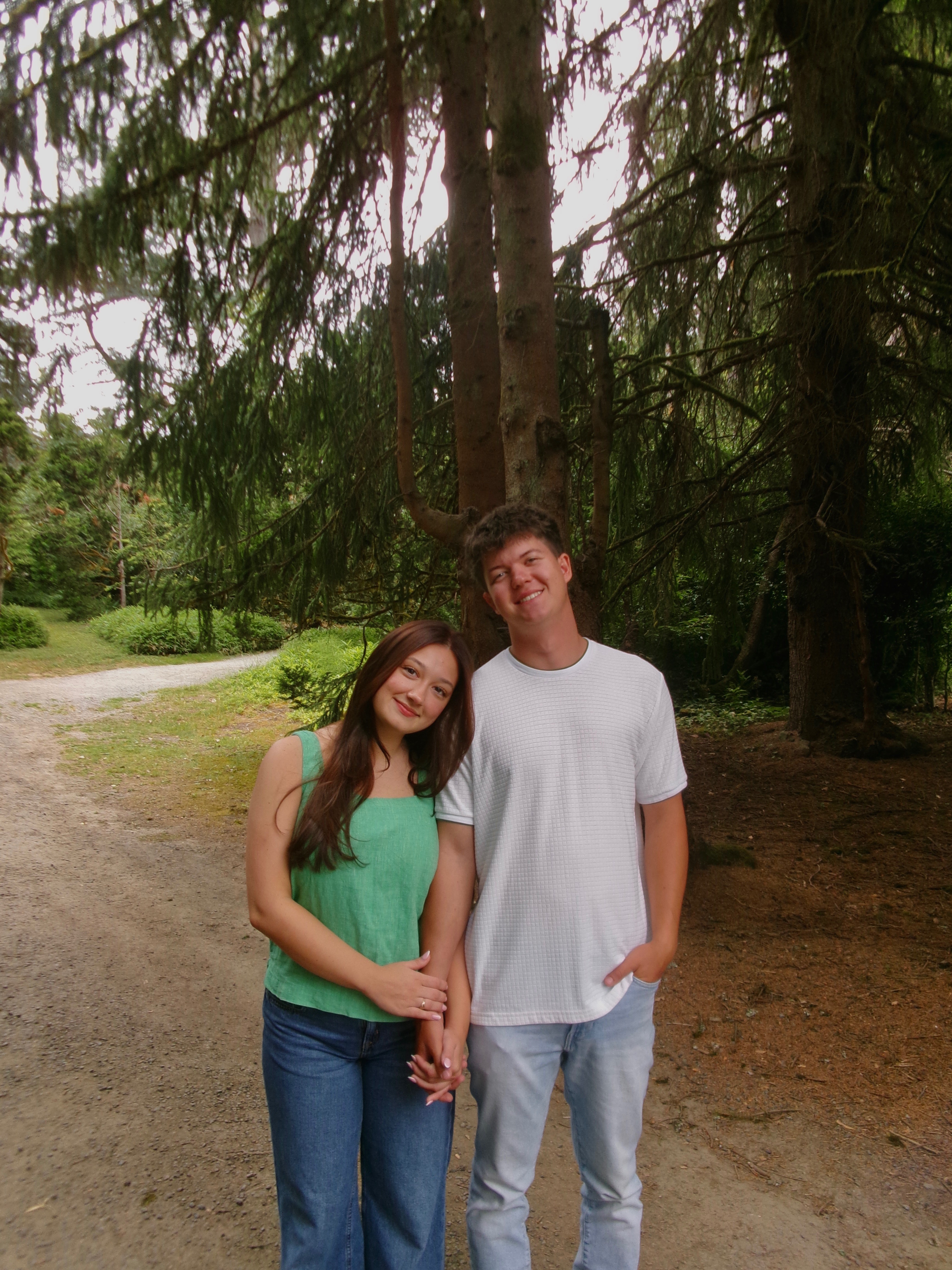 Emotive candid capture during a lifestyle session