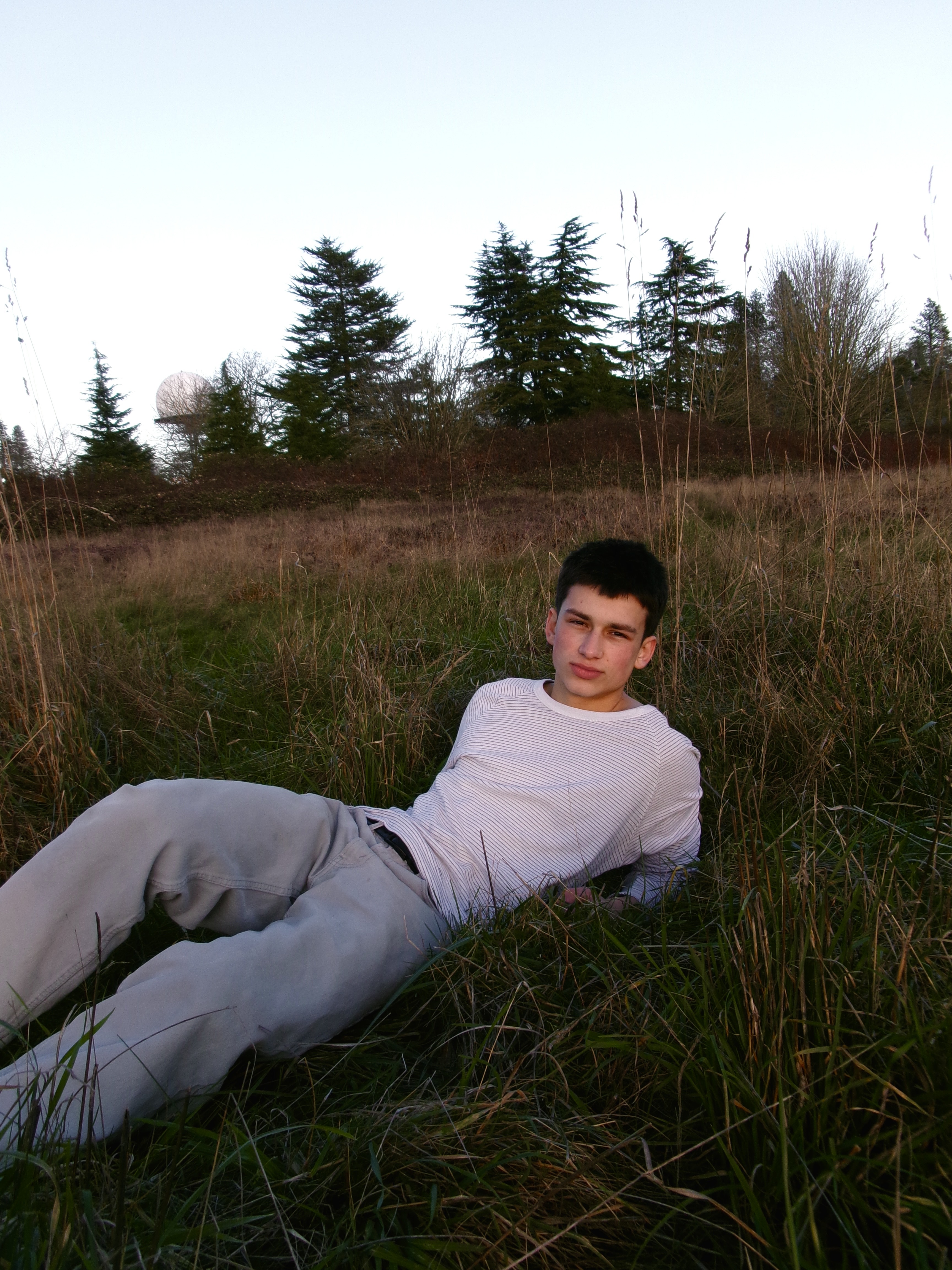 Lifestyle portrait in the Pacific Northwest with warm tones